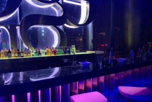 销售酒桌提酒技巧和方法（酒桌谈判中的巧妙敬酒艺术与策略）