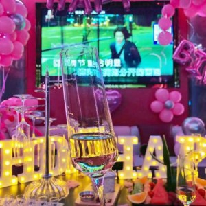 销售话术酒太贵了怎么回（如何优雅回应顾客关于酒水价格过高的疑问）